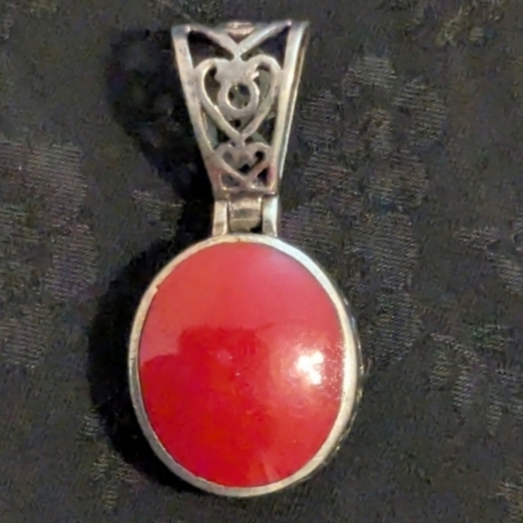 Designer Vintage Silpada Sterling Silver Pendant Red Stone 925 Silver Pendant - Picture 1 of 7